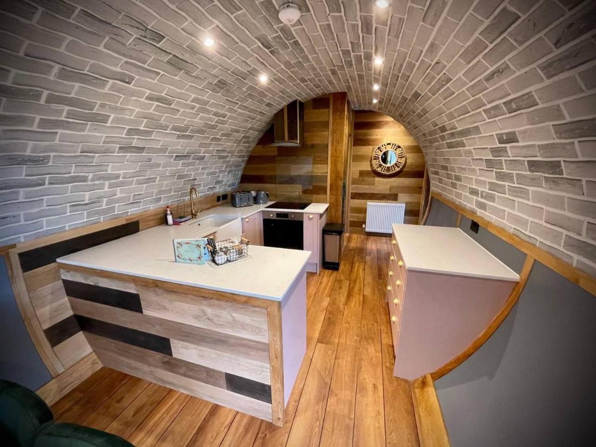 Rabbits View Villa Rhayader Exterior photo